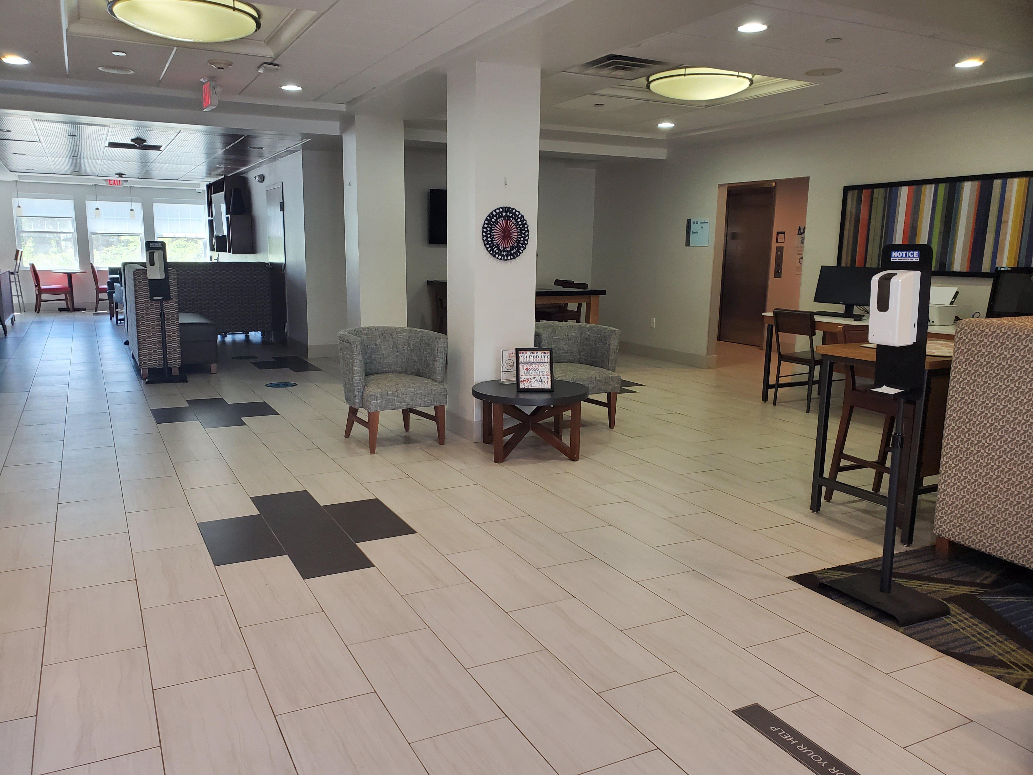 Holiday Inn Express Hotel & Suites Rochester By Ihg Dış mekan fotoğraf