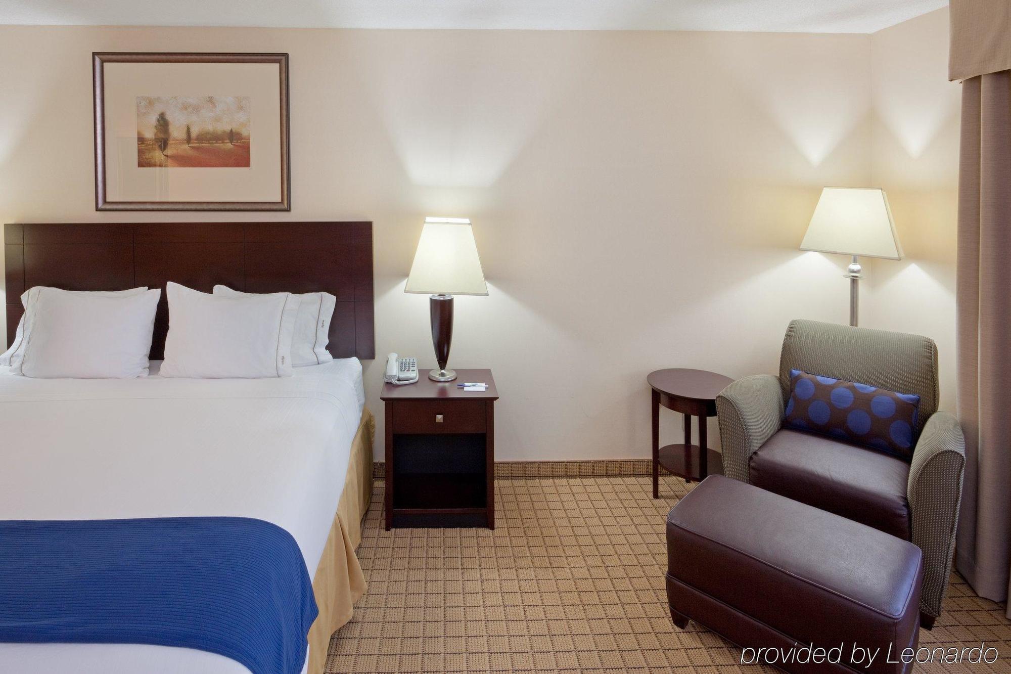 Holiday Inn Express Hotel & Suites Rochester By Ihg Oda fotoğraf